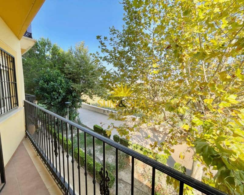 Квартира с 4 спальнями в Аликанте, Испания № 177440