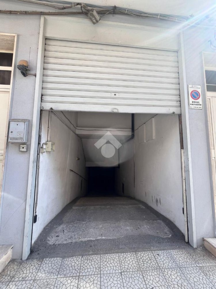 1-Zimmer Garage in Francavilla Fontana, Italy, Nr. 315732