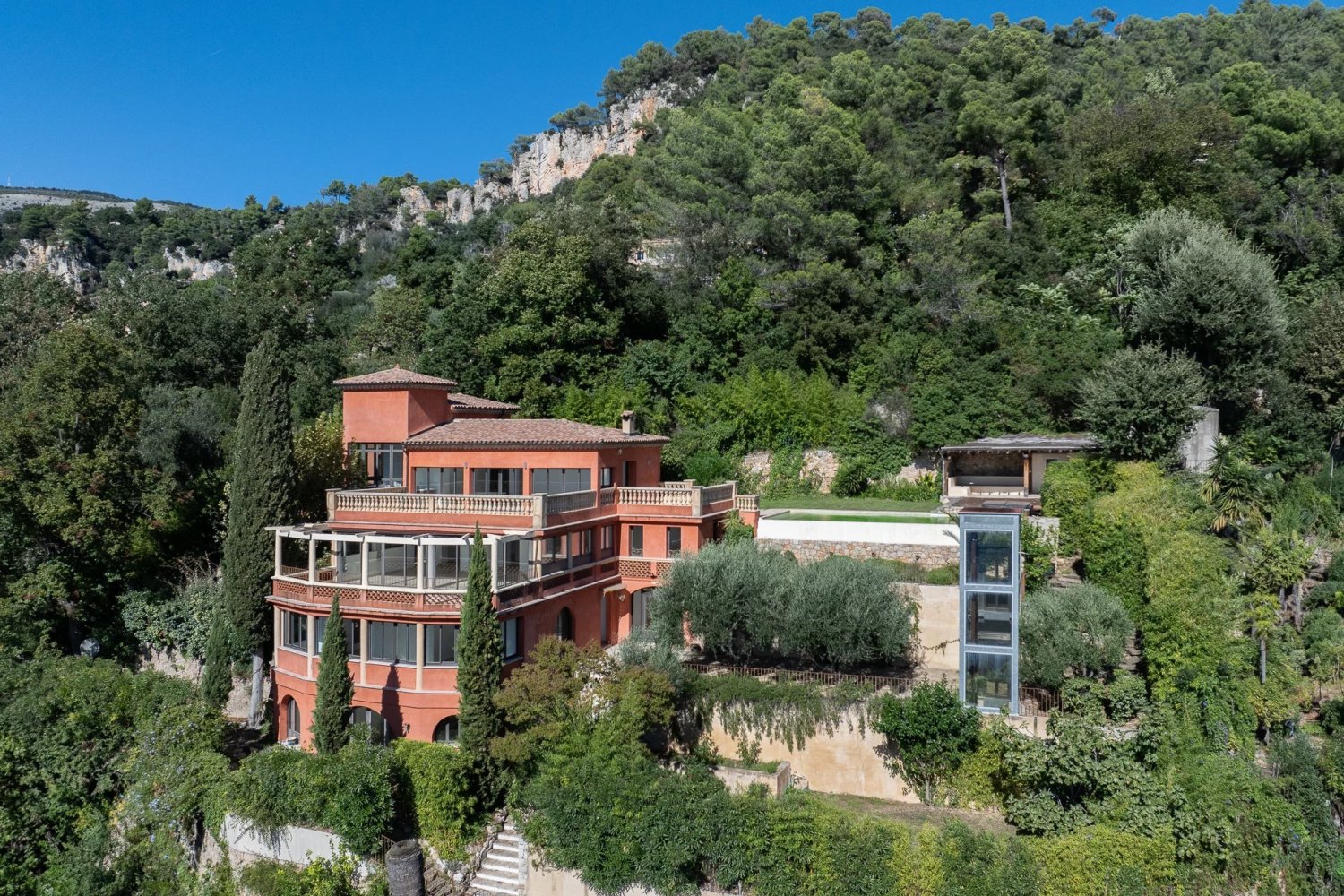 Villa T6 em Grasse, France N.º 675