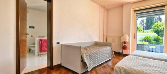 7 rooms Villa in Gardone Riviera, Italy No. 70121 25