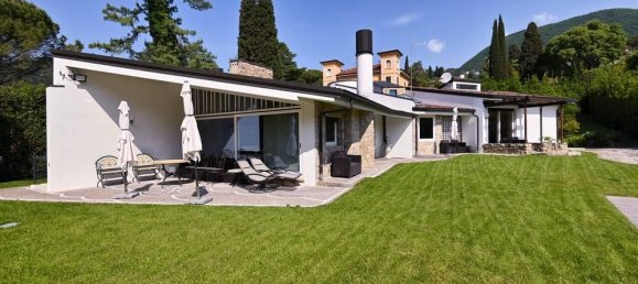 7 rooms Villa in Gardone Riviera, Italy No. 70121 48