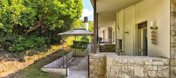 7 rooms Villa in Gardone Riviera, Italy No. 70121 7