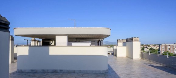 4 bedrooms Apartment in Rome, Italy No. 325133 10