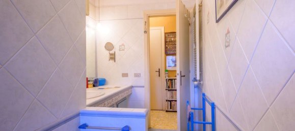 4 bedrooms Apartment in Rome, Italy No. 325133 35