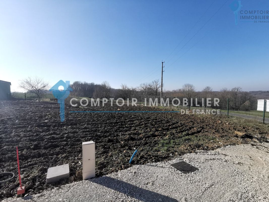 442m² Land in Boissy-le-Sec, France No. 181333