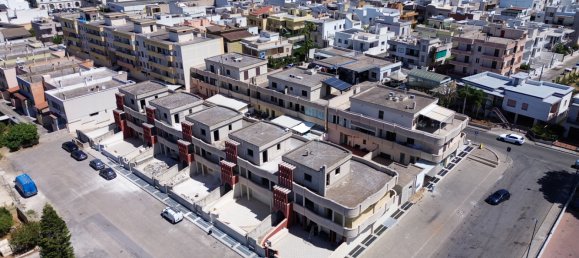 Garage à Parabita, Italy 110m² No. 275311 2