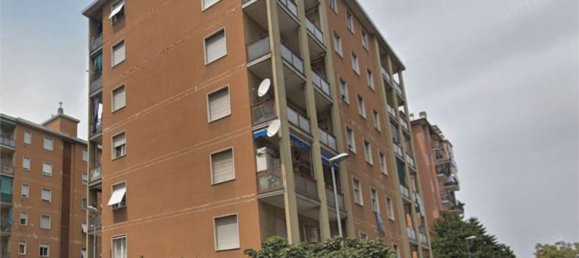 3 rooms Apartment in Cinisello Balsamo, Italy No. 6584 2