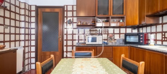 5 bedrooms Villa in Rome, Italy No. 62287 21