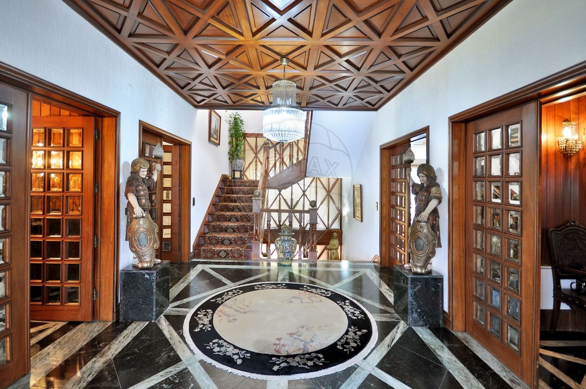 7 bedrooms House in Senhora da Hora, Portugal No. 170632