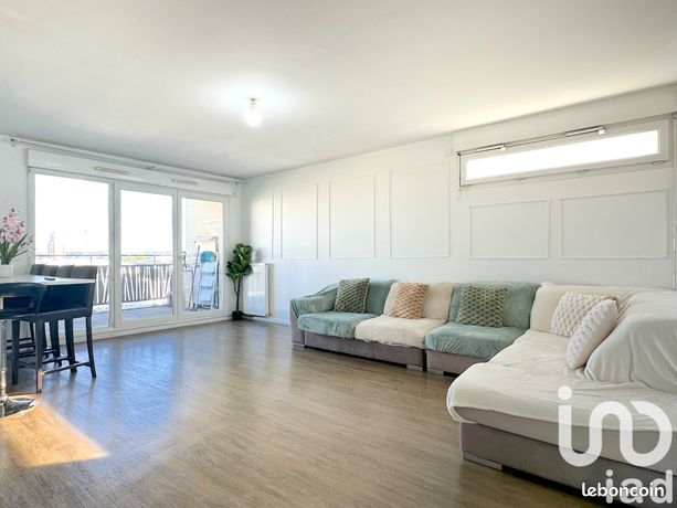 4 chambres Appartement à Bobigny, France No. 360082