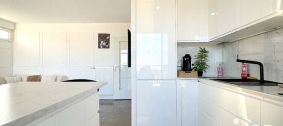 4 chambres Appartement à Bobigny, France No. 360082 7