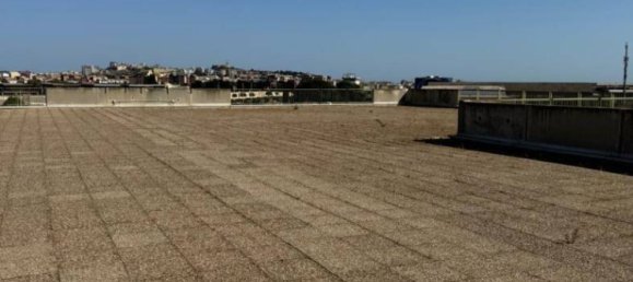 Propiedad comercial de 1 habitación en Cagliari, Italy No. 67797 28