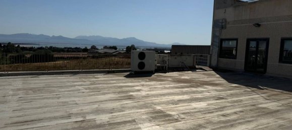 Propiedad comercial de 1 habitación en Cagliari, Italy No. 67797 8