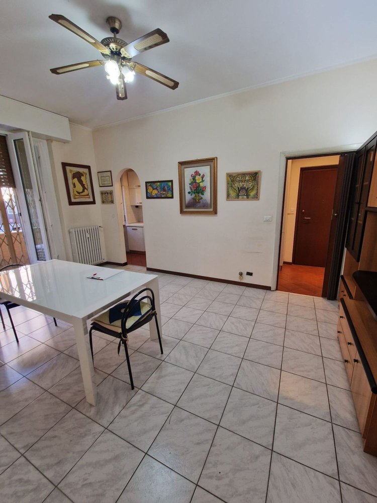 Apartamento de 2 dormitorios en Milan, Italy No. 383482