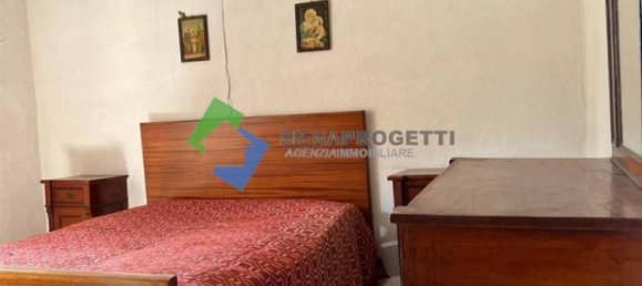 2 bedrooms Apartment in Montalcino, Italy No. 302981 4