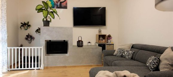 Квартира с 2 спальнями в Фино Морнаско, Италия № 209994 3