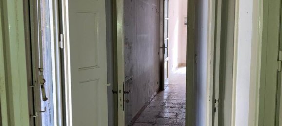 Casa de 4 divisões em San Giovanni la Punta, Italy N.º 171442 9