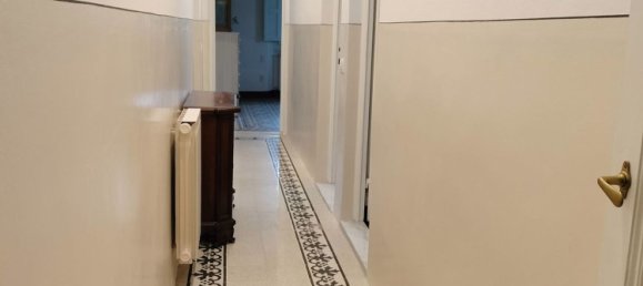 6-salle Appartement à Florence, Italy No. 96419 3