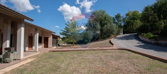 Casa de 20 habitaciónes en San Marcello, Italy No. 7020 9
