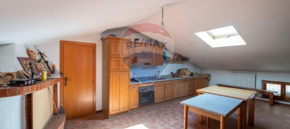 Casa de 20 habitaciónes en San Marcello, Italy No. 7020 30