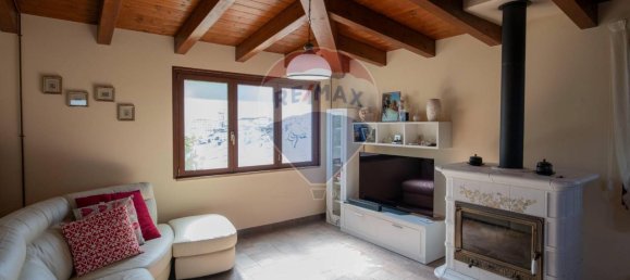 Casa de 20 habitaciónes en San Marcello, Italy No. 7020 16