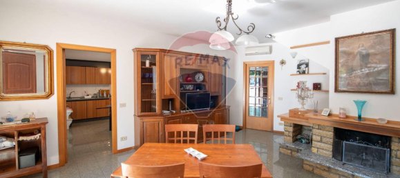 Casa de 20 habitaciónes en San Marcello, Italy No. 7020 19