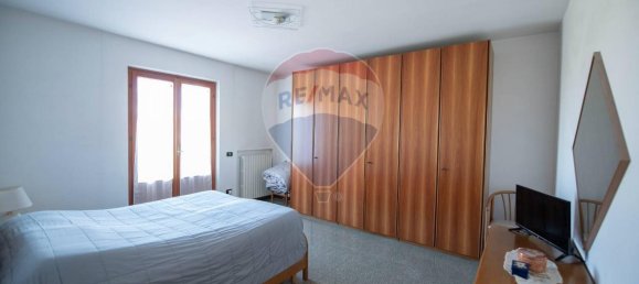 Casa de 20 habitaciónes en San Marcello, Italy No. 7020 27