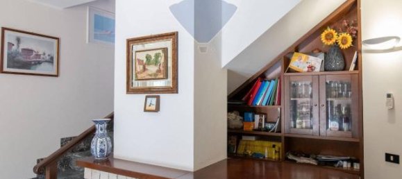 Casa de 20 habitaciónes en San Marcello, Italy No. 7020 12