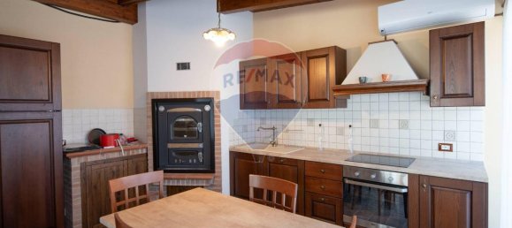 Casa de 20 habitaciónes en San Marcello, Italy No. 7020 21