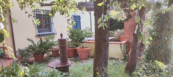 7 rooms House in Carrara, Italy No. 169083 10