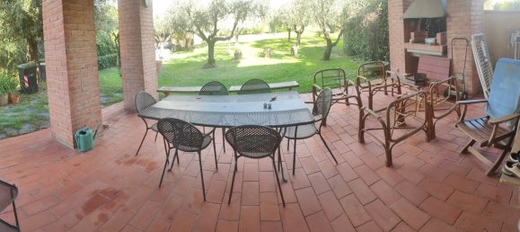 7 rooms House in Carrara, Italy No. 169083 21