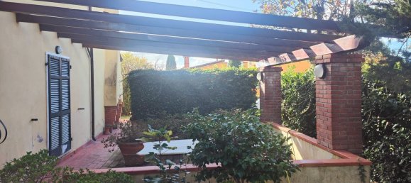 7 rooms House in Carrara, Italy No. 169083 8