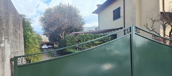 7 rooms House in Carrara, Italy No. 169083 4