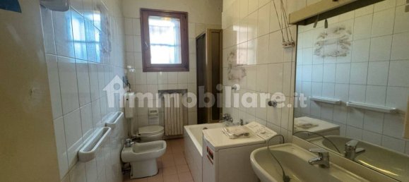 Apartamento de 3 dormitorios en Bologna, Italy No. 29887 24