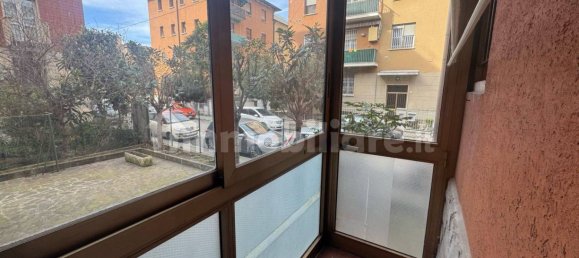 Apartamento de 3 dormitorios en Bologna, Italy No. 29887 2