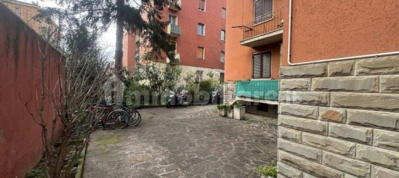 Apartamento de 3 dormitorios en Bologna, Italy No. 29887 18