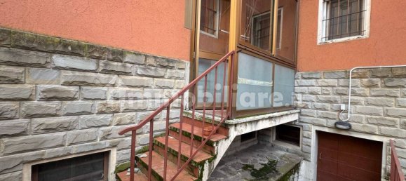 Apartamento de 3 dormitorios en Bologna, Italy No. 29887 3
