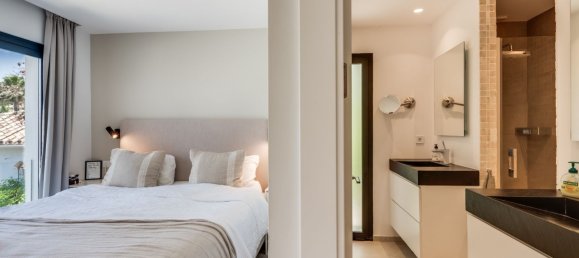 4 Schlafzimmer Villa in Marbella, Spain, Nr. 142829 10