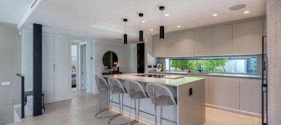 4 Schlafzimmer Villa in Marbella, Spain, Nr. 142829 5