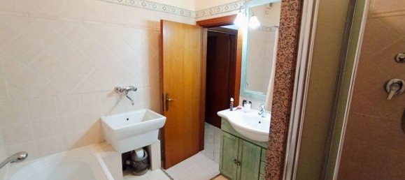 4 rooms Apartment in Castiglione del Lago, Italy No. 154144 10