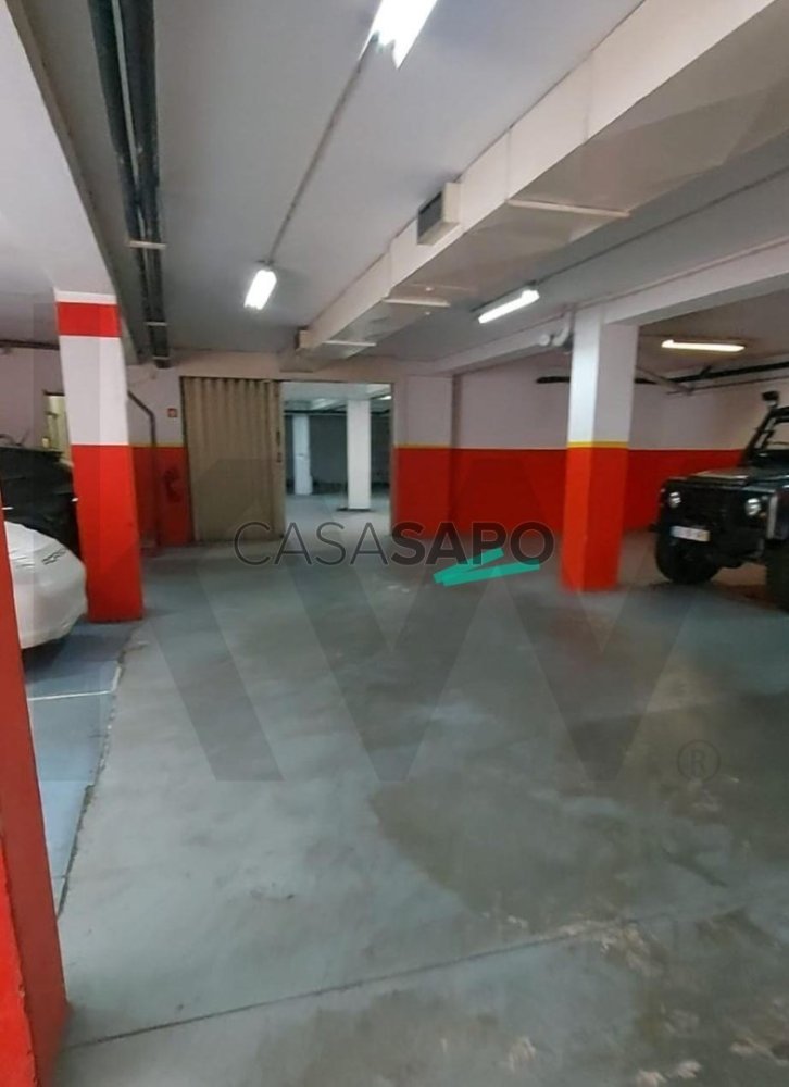 592m² Commercial property in Matosinhos, Portugal No. 324478