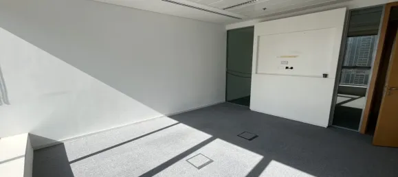 107m² Office in Jumeirah Lake Towers, UAE No. 108452 9