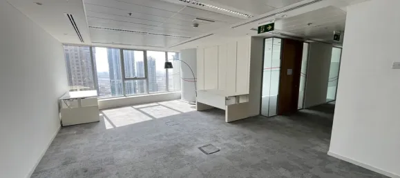 107m² Office in Jumeirah Lake Towers, UAE No. 108452 2