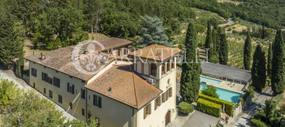  Castillos de 25 dormitorios en Castellina in Chianti, Italy No. 165775 4
