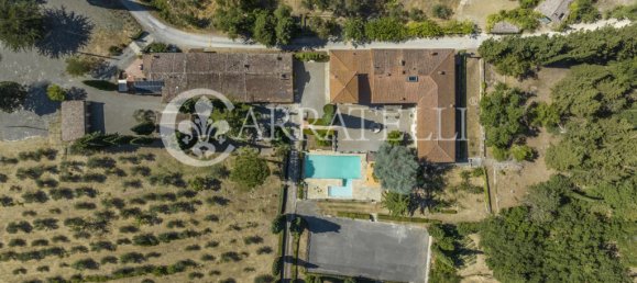  Castillos de 25 dormitorios en Castellina in Chianti, Italy No. 165775 7