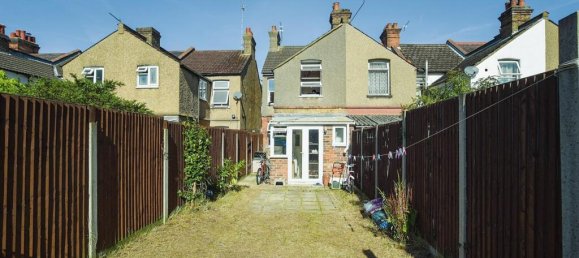 3 bedrooms Commercial property in Watford, United Kingdom No. 6038 7