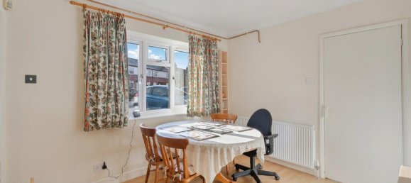 3 chambres Maison à Epsom, United Kingdom No. 9691 9