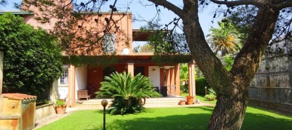 Villa de 6 dormitorios en Fiumicino, Italy No. 318471 8