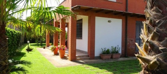 Villa de 6 dormitorios en Fiumicino, Italy No. 318471 5