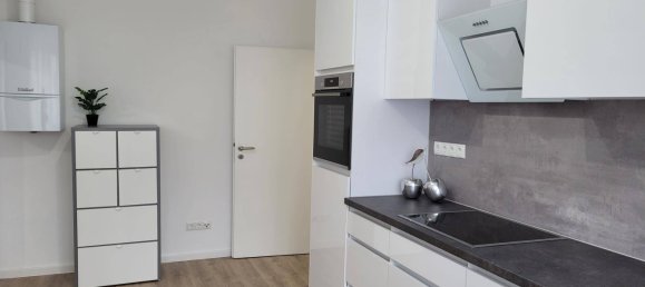 2 rooms Apartment in Penzing, Austria No. 191137 2